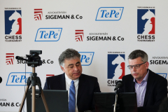 Yasser Seirawan and Stellan Brynell in the commentary room.